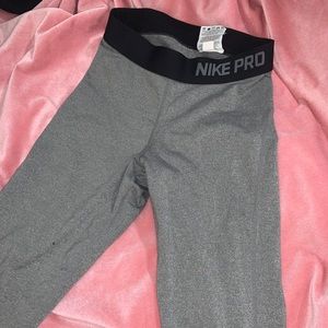 Gray Nike pro leggings Xs